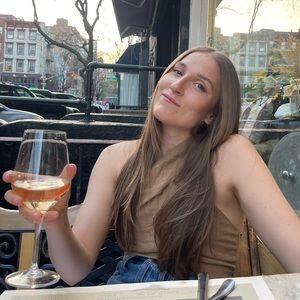 Meet your Posher, Jenn